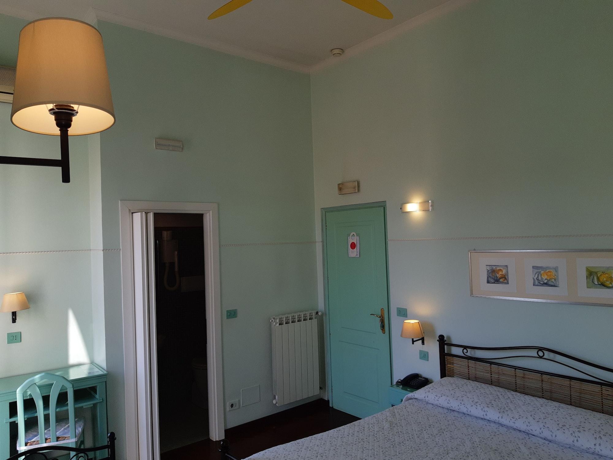 Lilium Boutique Hotel Rome Bagian luar foto