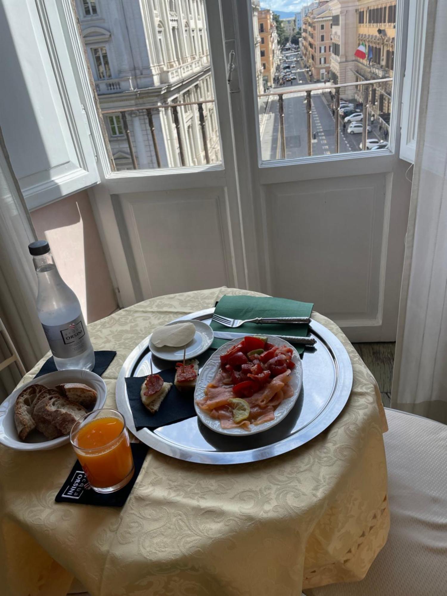 Lilium Boutique Hotel Rome Bagian luar foto